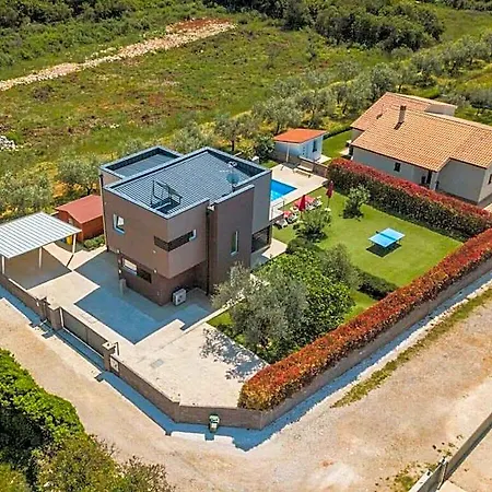 Stefanja Comfortable Hotel 3*